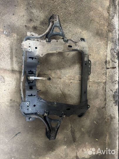 Подрамник Renault symbol