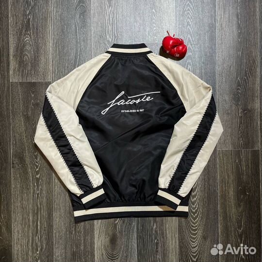 Бомбер Lacoste