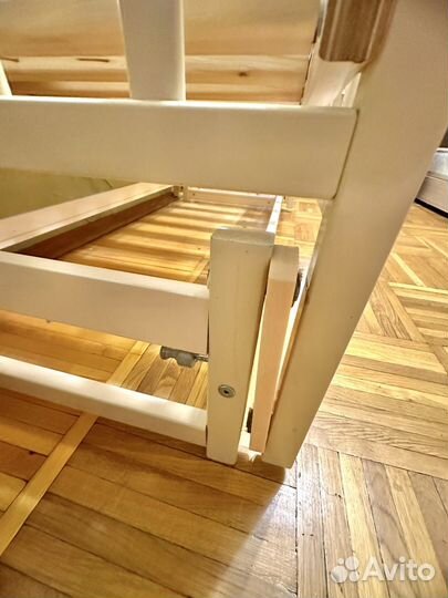 Детская кроватка с маятником, матрасом, балдахином