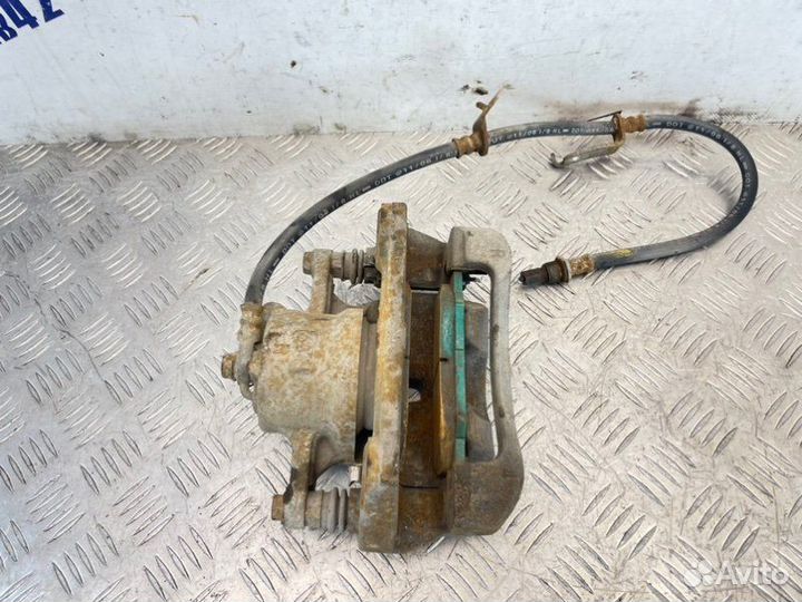 Суппорт тормозной передний правый Toyota Corolla