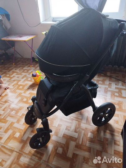 Коляска прогулочная Bubago model cross