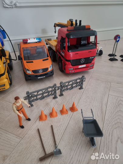 Машинки bruder