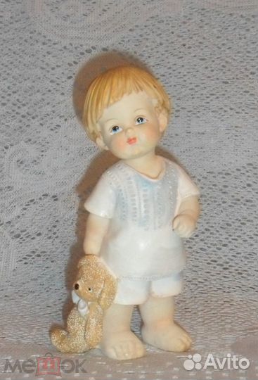 Фигурка. Мальчик с собачкой. Винтаж