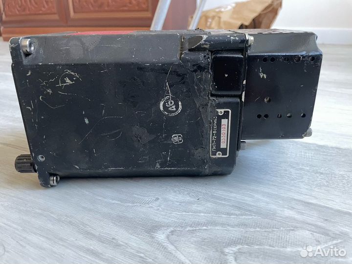 Прибор командный пилотажный пкп-72а