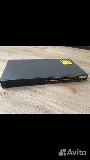 Kоммутатoр Cisсo Саtаlyst 2960-24тt-L