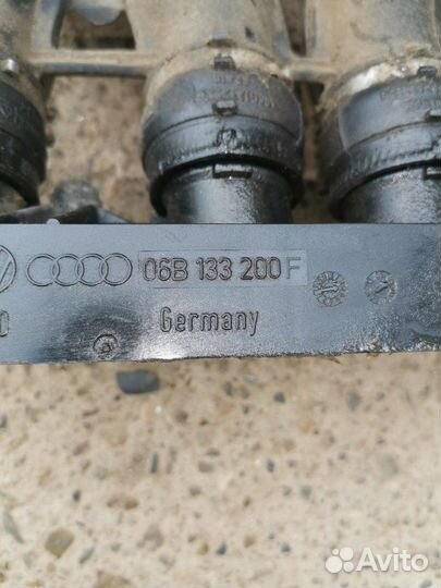 Коллектор впускной Audi A4 B7 ALZ 2006