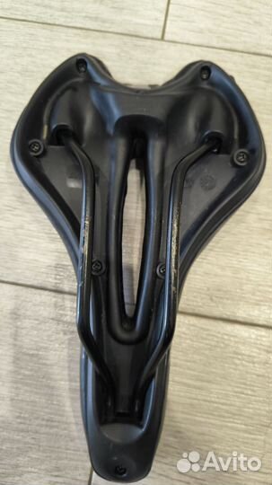 Седло для велосипеда с отверстием