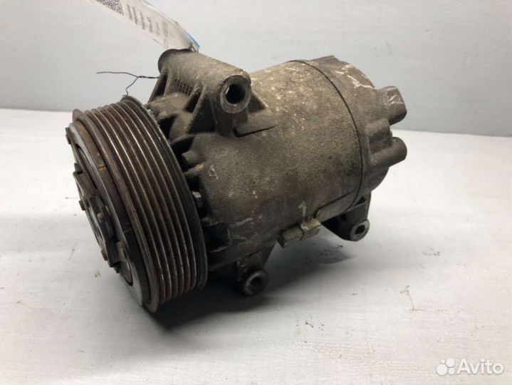 Компрессор кондиционера Рено Сценик 1.9D 2.0i 05г