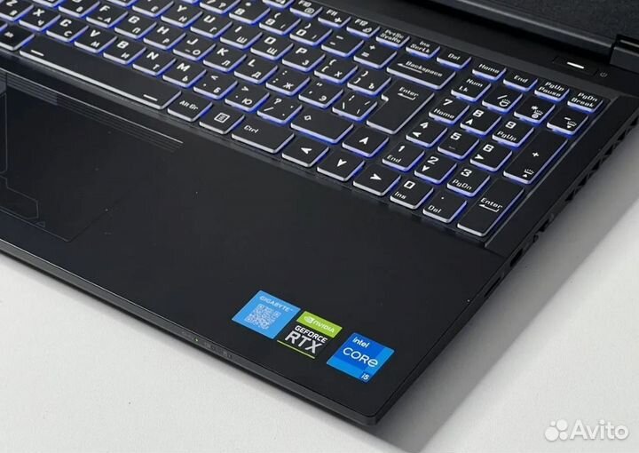 Hoвый Gigabyte i5 12th/RTX 3050/8gb/512gb
