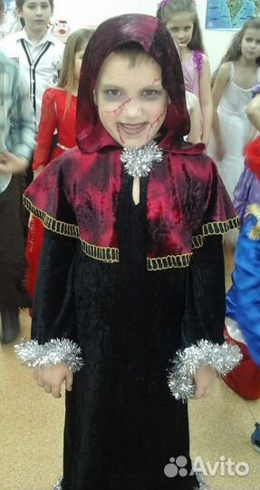 Костюм нарядный