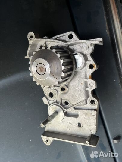 Помпа renault меган