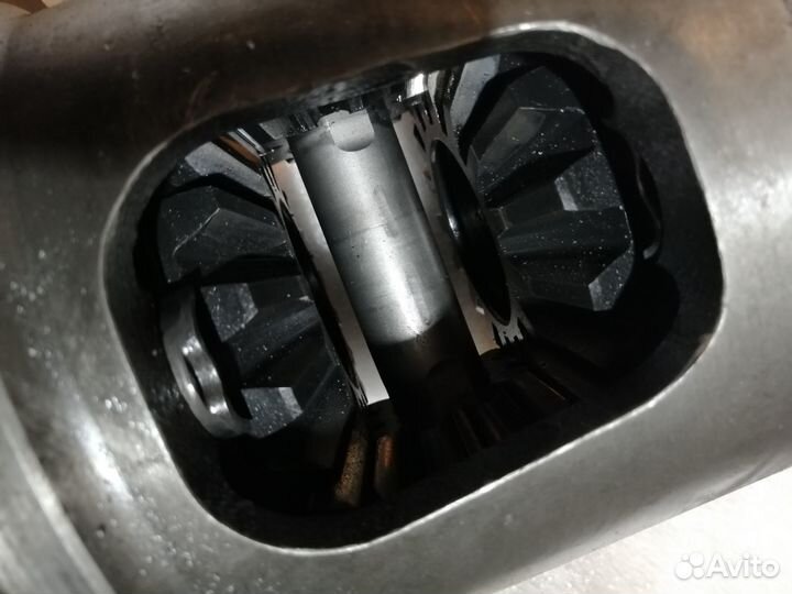 Задний дифференциал Dodge RAM 2004 4,7 dana 9.25