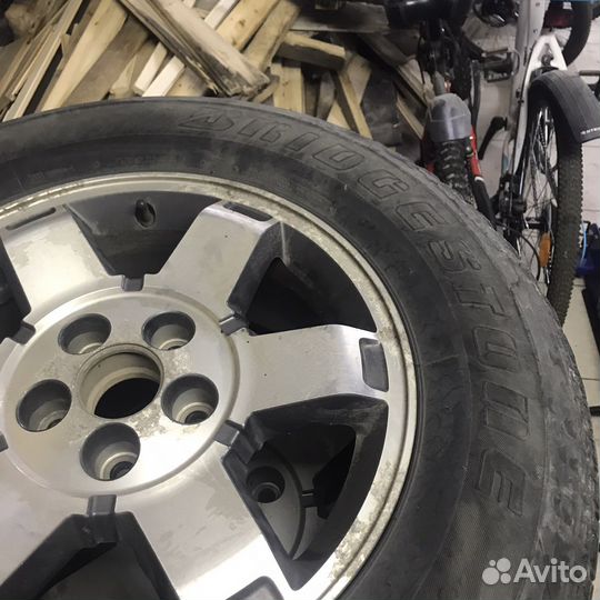 Bridgestone Dueler H/T 265/65 R17