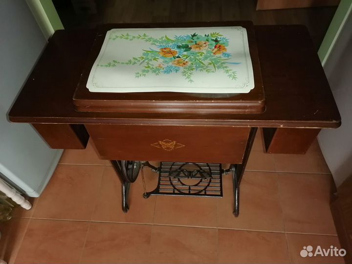 Раритетная швейнaя мaшина, фабричная. Обмен