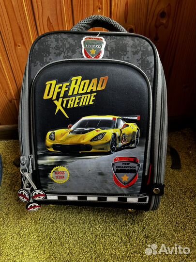 Рюкзак школьный