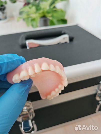 Ремонт зубных протезов