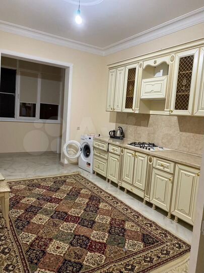 2-к. квартира, 80 м², 3/9 эт.