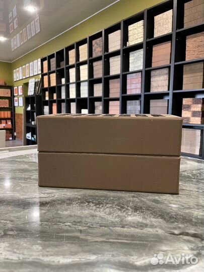 Кирпич облицовочный темно-коричневый скала жкз