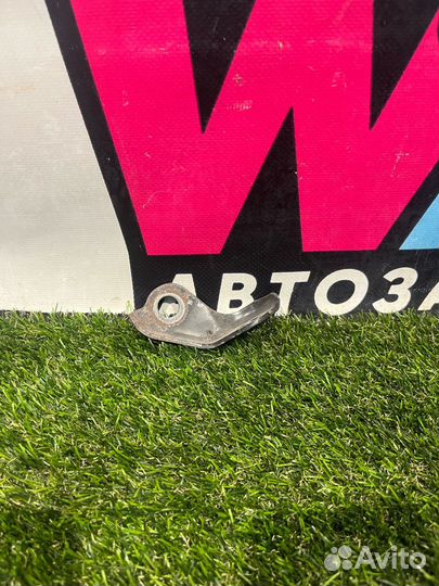 Кронштейн глушителя передний Lexus NX рест. 2020