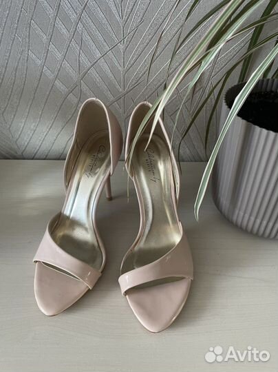 Новые босоножки Mohito