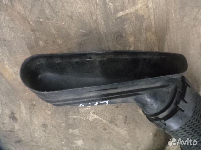 Воздуховод впускной левый Mercedes C-Class W204