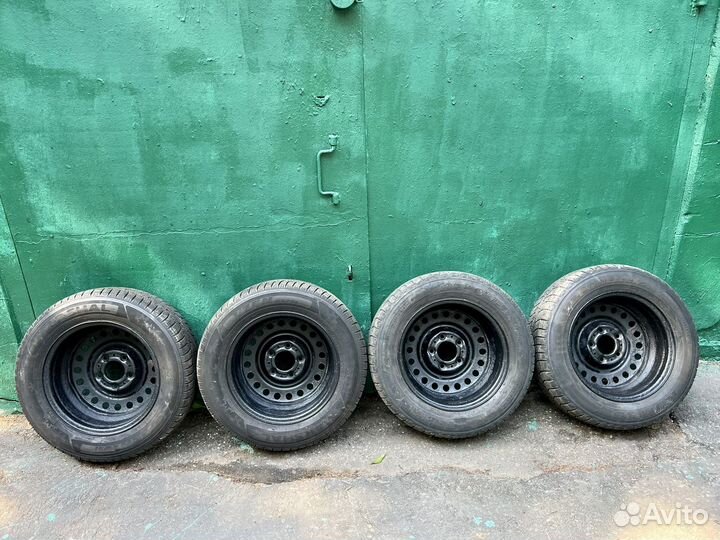 R15 Kumho Ice Power KW21 195/65, PCD 5x120 DIA 72.6