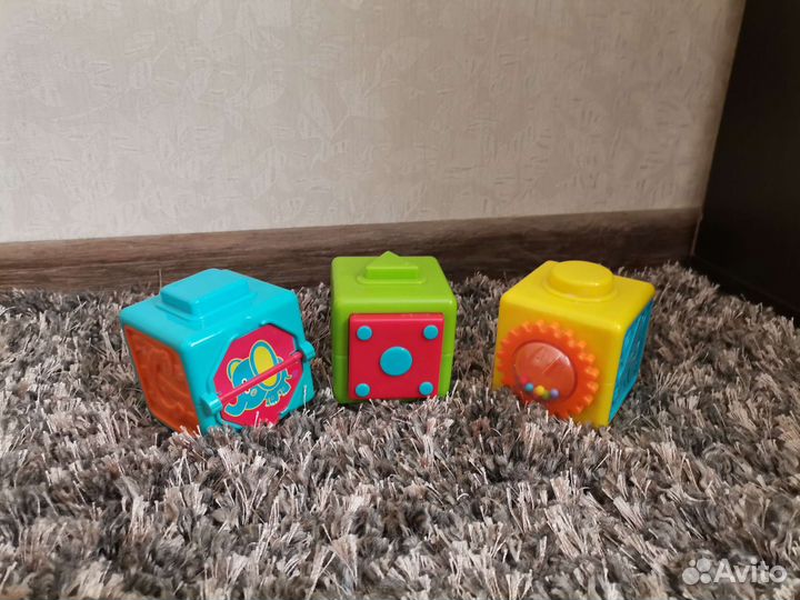 Развивающие игрушки пакетом