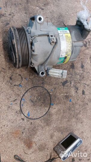 Компрессор на запчасти на опель астра н 1,6 1,8