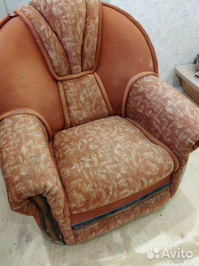 Отдам даром мебель