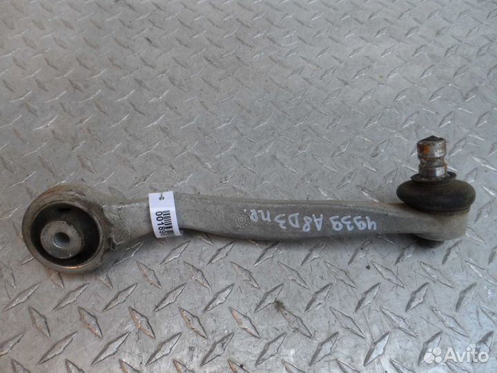 Рычаг передний правый верхний Audi A8 D3