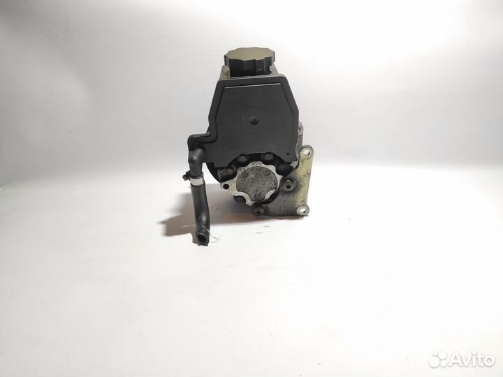 W202 насос гур om611 2.2CDI