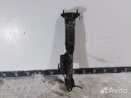 Пневмоамортизатор задний