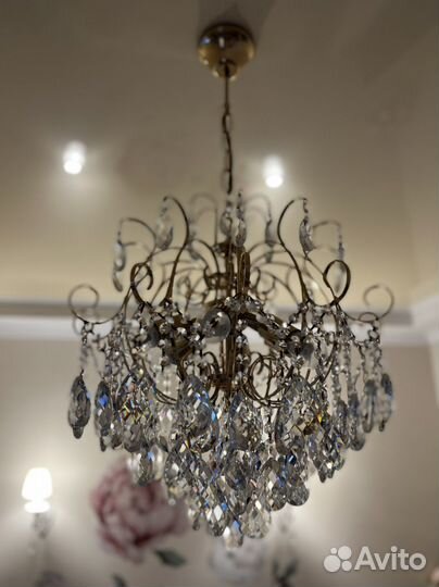 Люстра на 6 лампочек