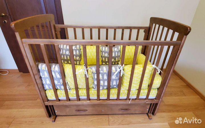 Бортики и постельное белье детское