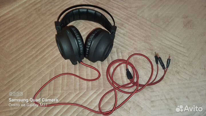 Проводные наушники с микрофоном