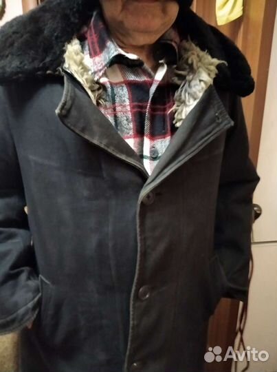 Полушубок овчинный 50 размера