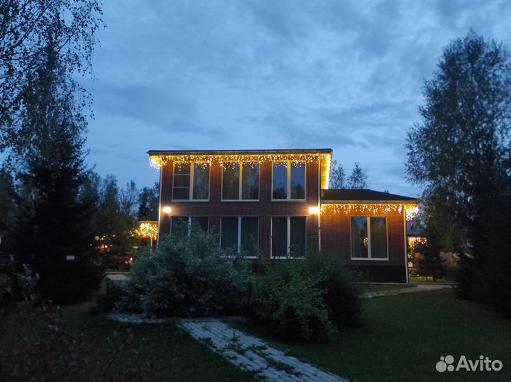 Контурная подсветка домов и сооружений