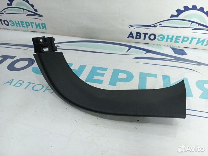 Обшивка крышки багажника задняя правая Hyundai