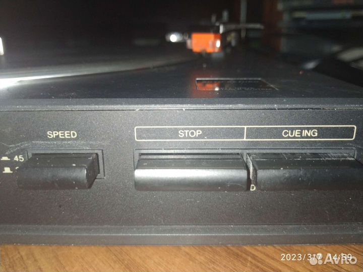 Виниловый проигрыватель JVC AL-23BK