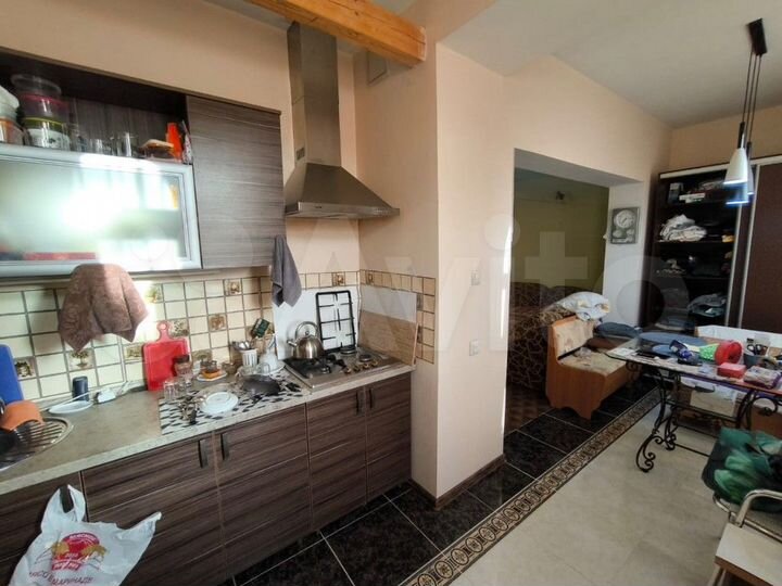 3-к. квартира, 81 м², 1/3 эт.