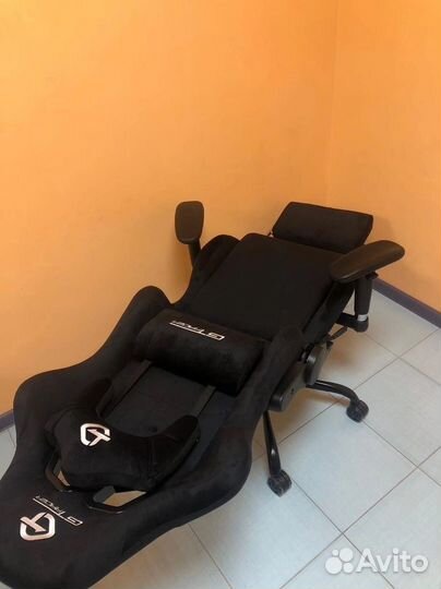Кресло для игр. Игровое кресло с массажем