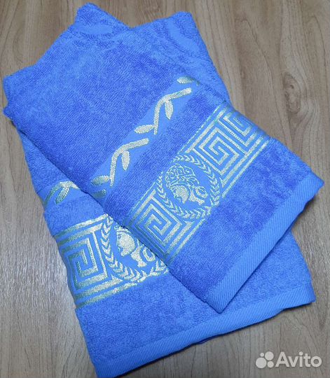 Махровые полотенца новые в упаковке