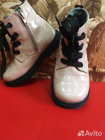 Ботинки на девочку 24 размер