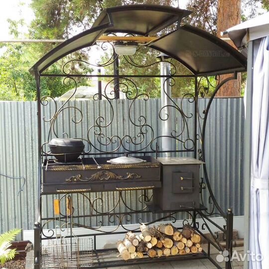 Мангал с крышей и печкой 