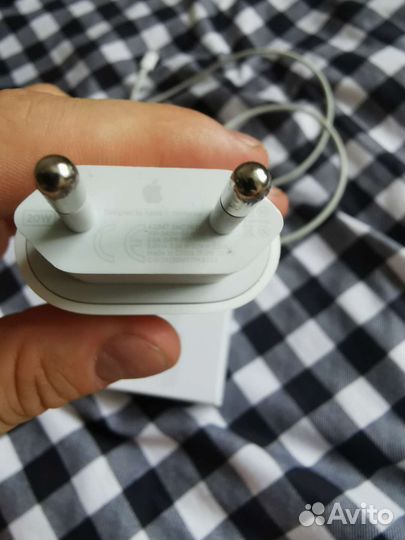 Блок быстрой зарядки iPhone