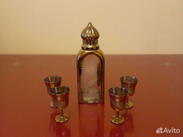 Штоф с рюмками