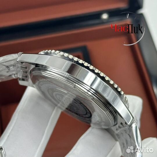 Часы Breitling Navitimer кварцевые