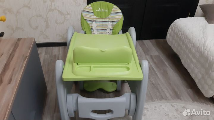 Детский стол и стульчик