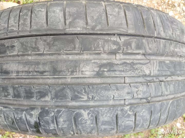 Pirelli P Zero 245/40 R19 94W