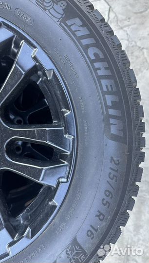 Michelin X-Ice North 4 215/65 R16 120